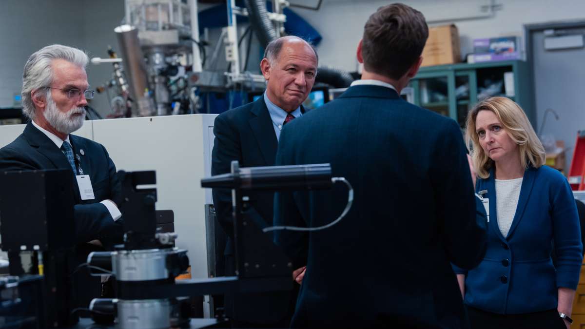 Board of Trustees members tour Aerospace’s Physical Sciences Laboratories, which is responsible for foundational and applied scientific research to support across national security space (NSS), NASA/civil programs, industry, and academia. [Dec. 11, 2019]